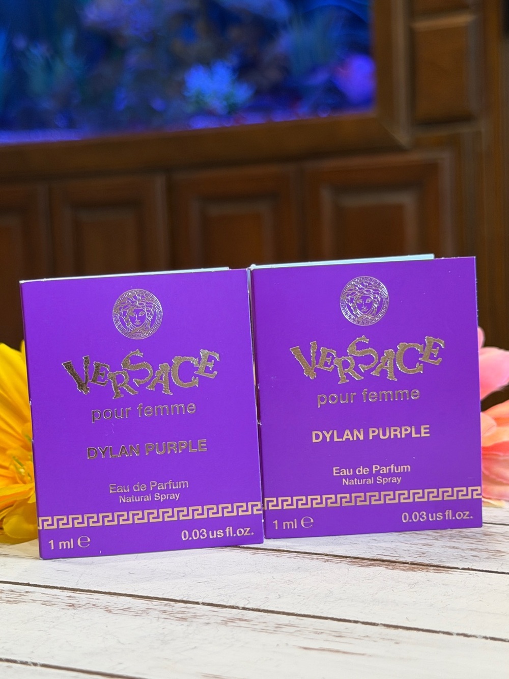 🎁5 For $25 Versace Dylan Purple Pour Femme Spray Card 1 ml 2X